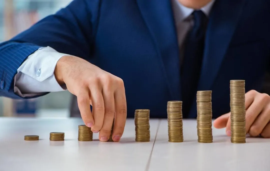 人众金融与白领理财，新时代的财富管理策略 人众金融白领理财