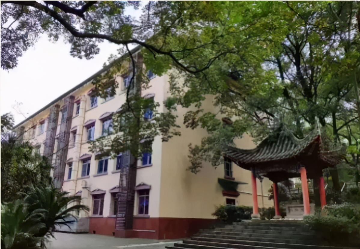重庆体育村，一所充满活力的学校及其影响 重庆体育村的学校有